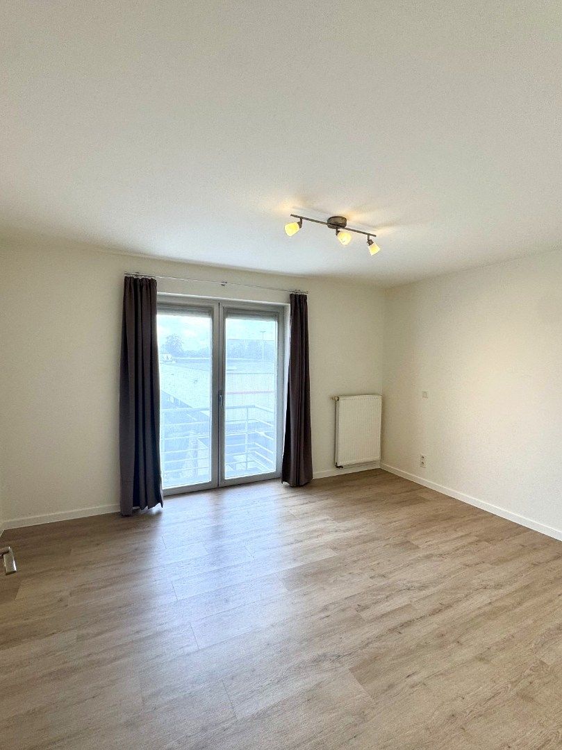 Appartement op centrale ligging te Sint-Andries foto 9
