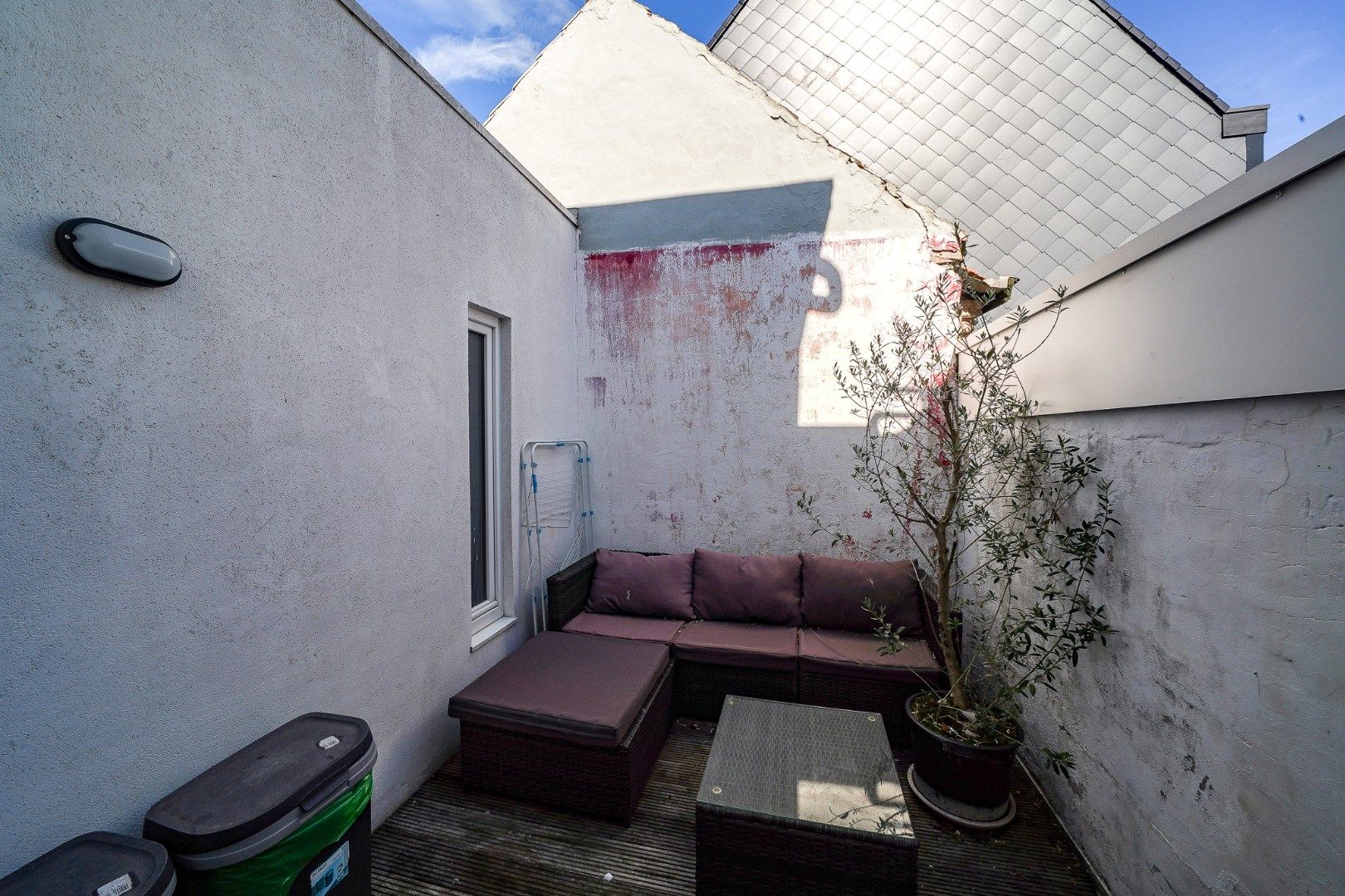 Woning met ruime garage en zicht op de vaart in Bredene foto 10