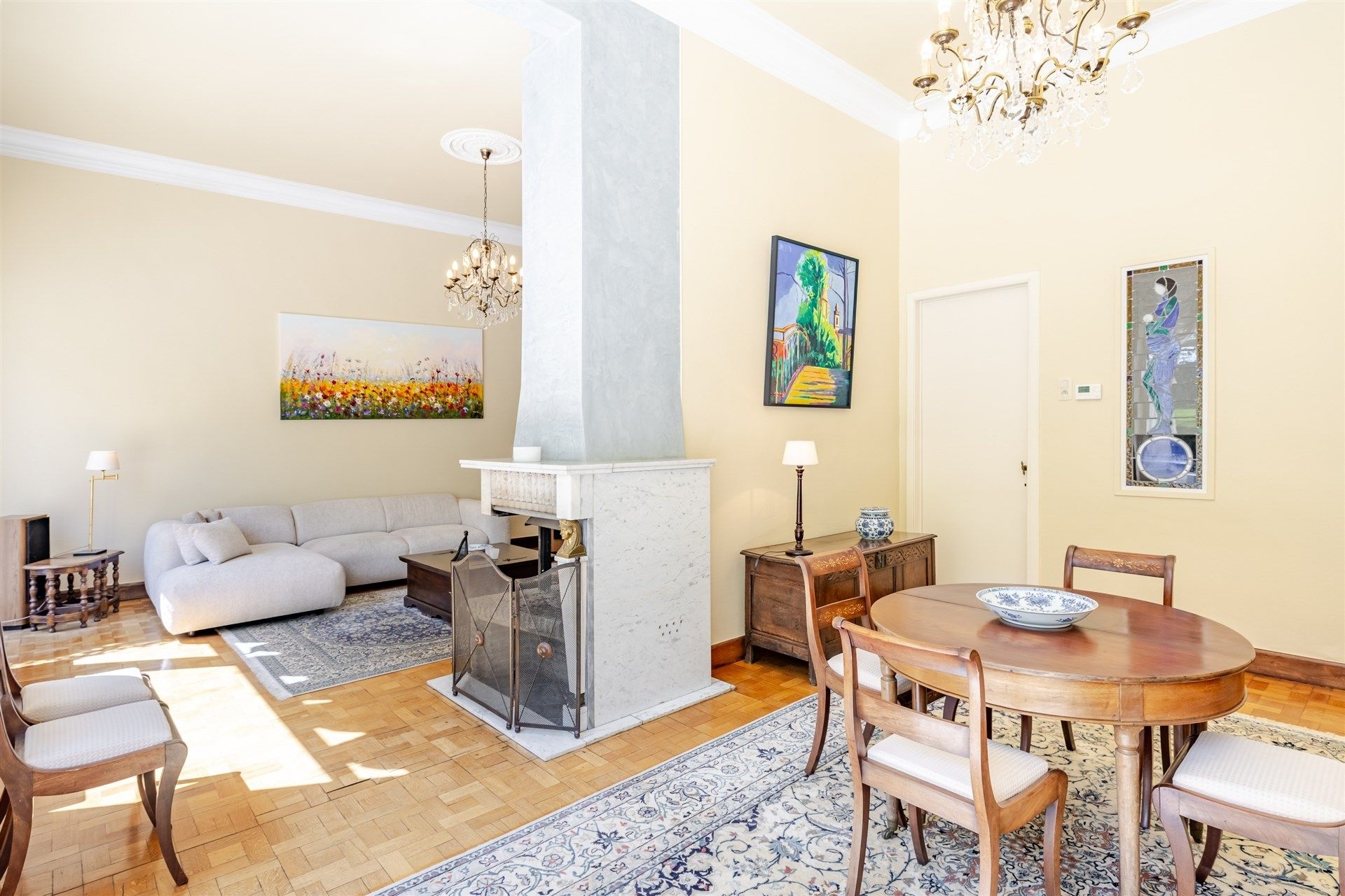 Exclusief herenhuis in neoclassicistische stijl met prachtige tuin foto 9