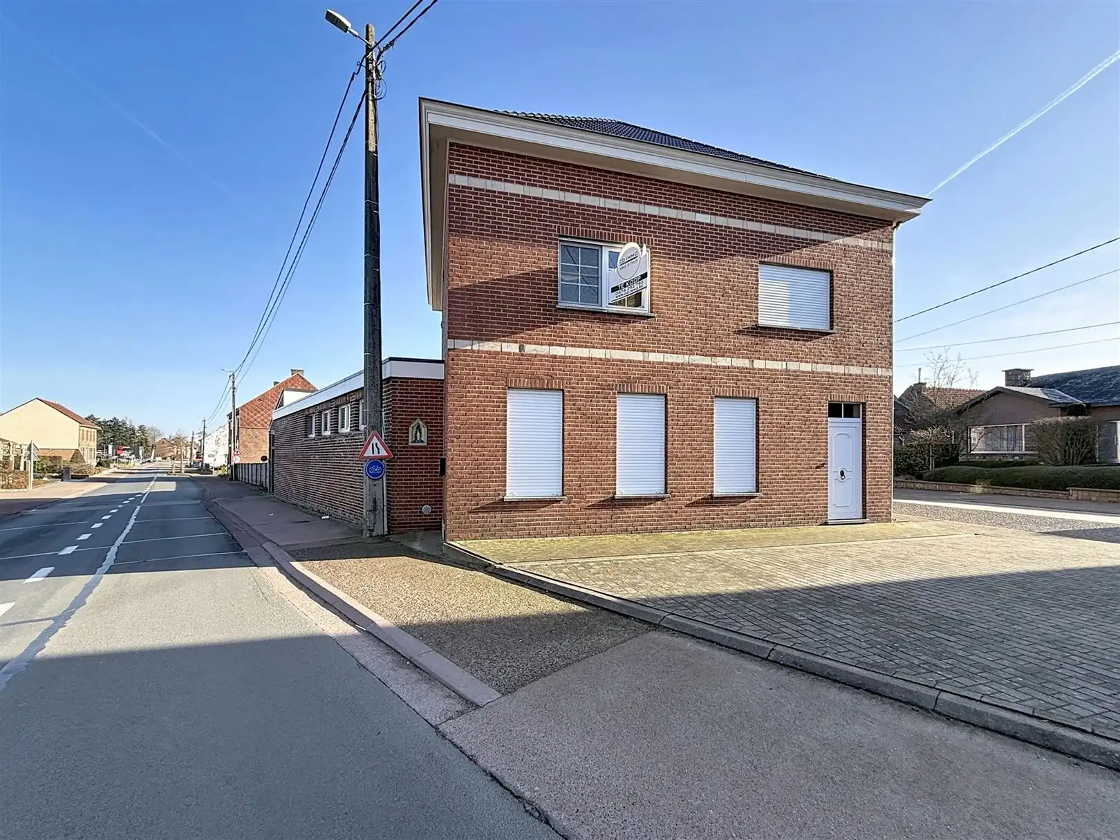 Ruime woning met 4 slpks en verhuurde studio + tuin foto 32