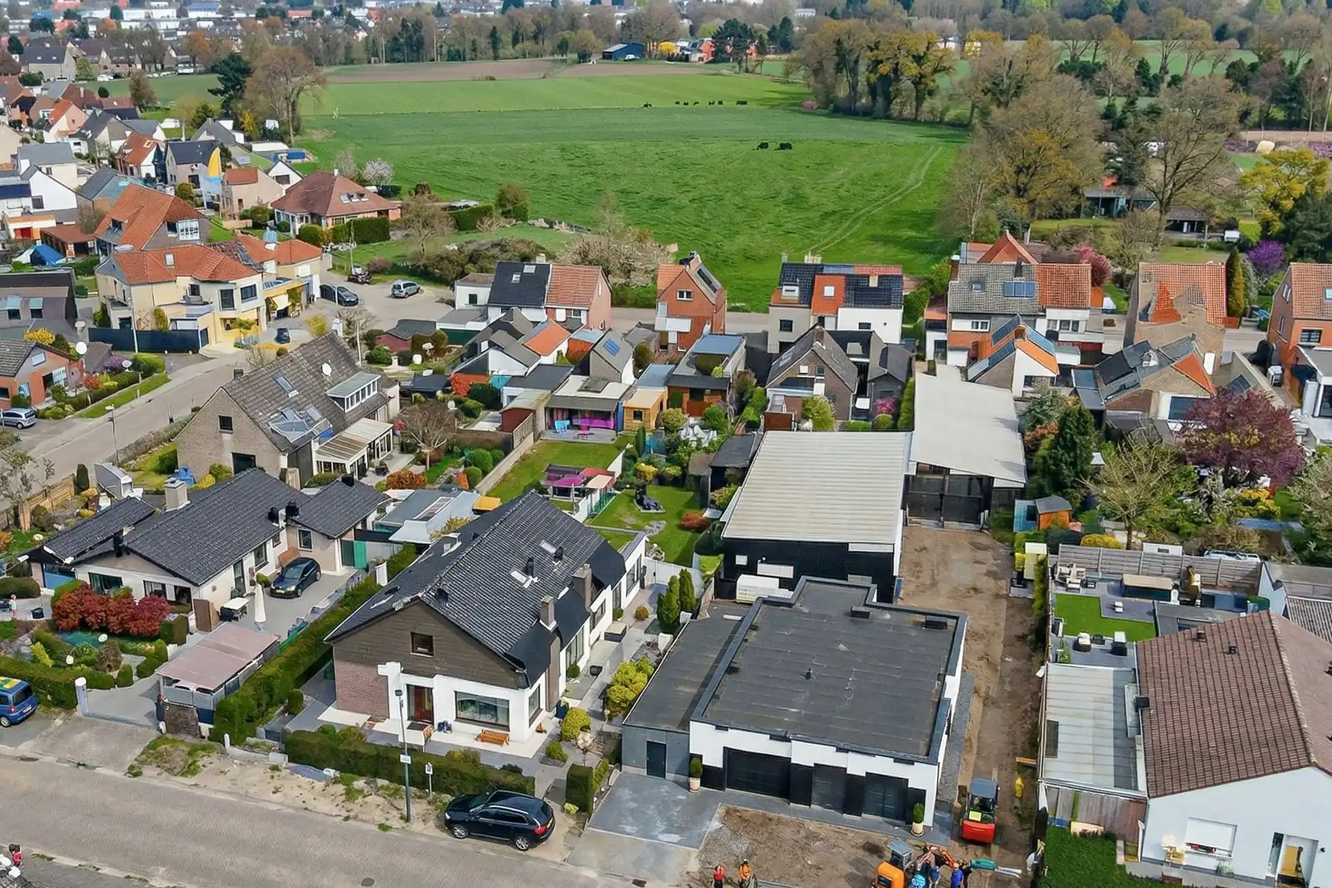 Te renoveren woning rustig gelegen in Maldegem foto 5