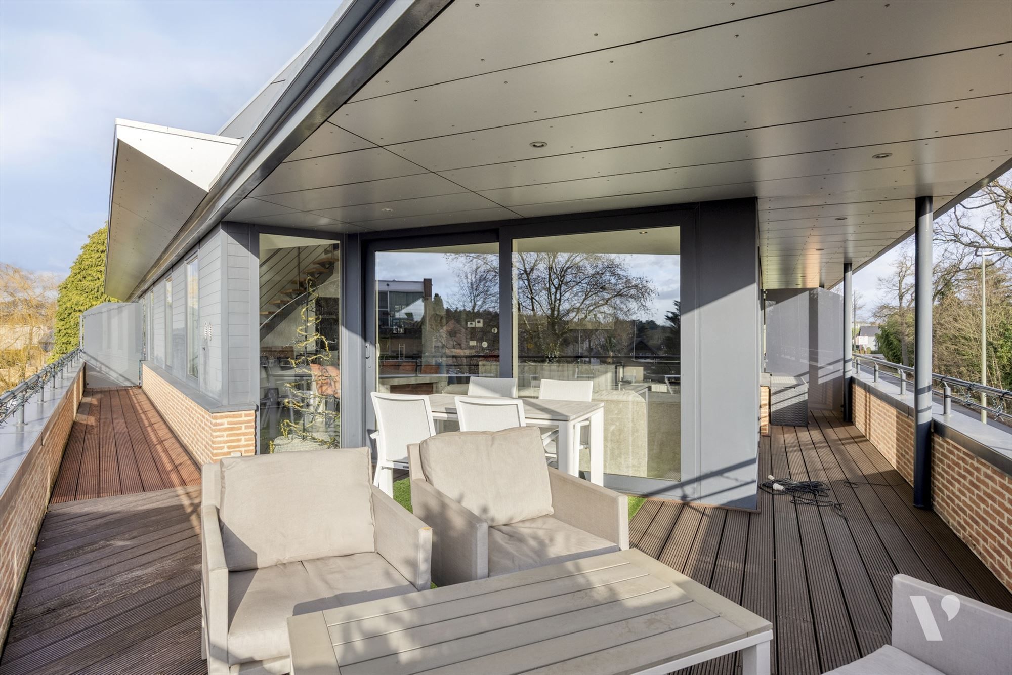 Instapklare penthouse-duplex met garage en berging foto 11