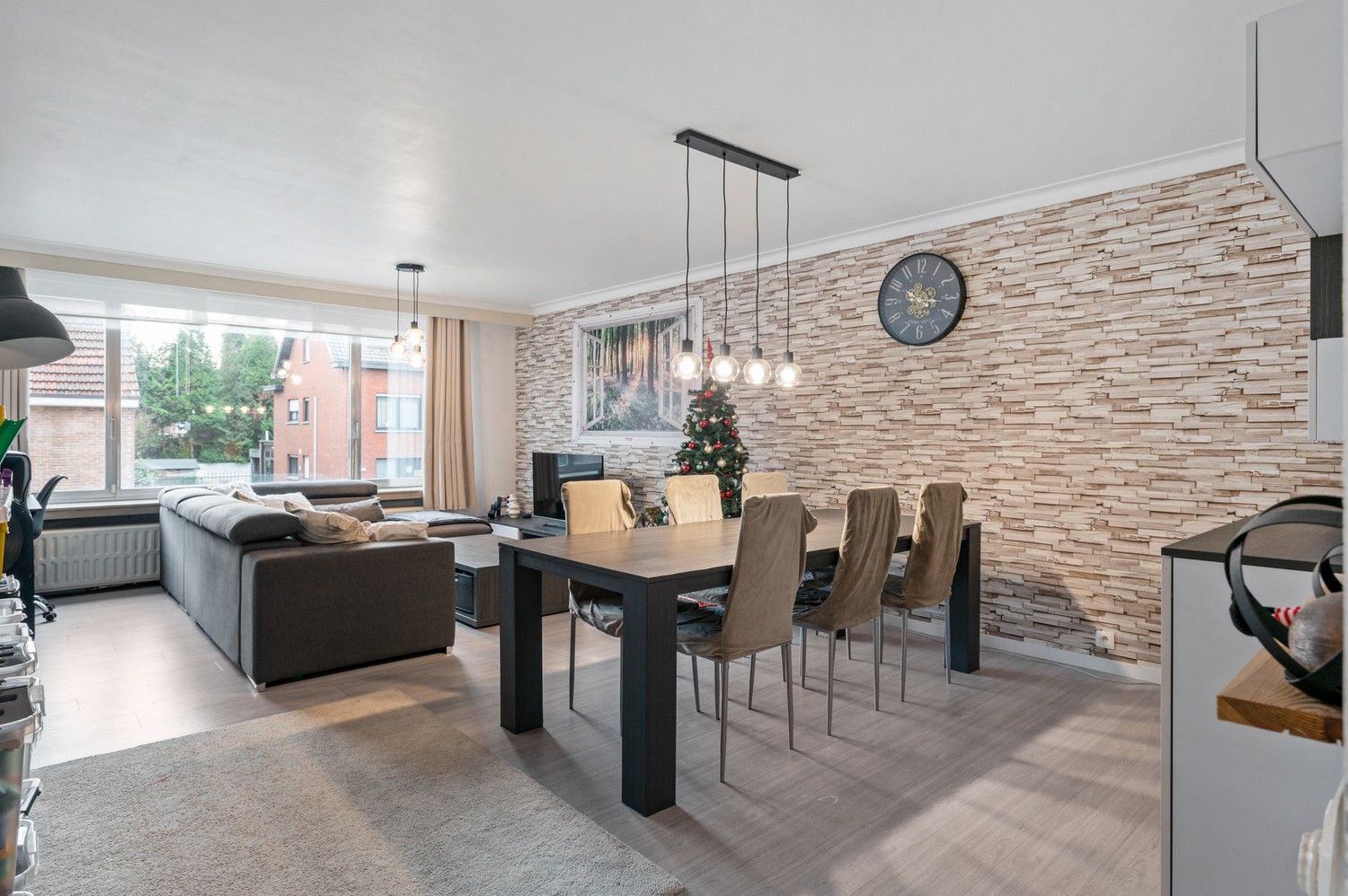 Ruim appartement met 3 slaapkamers en terras in Deurne! foto 5