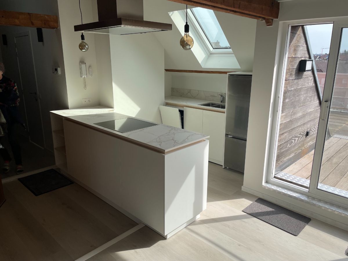Exclusief één slaapkamer DAK-APPARTEMENT met ruim terras en openlucht autostandplaats foto 12