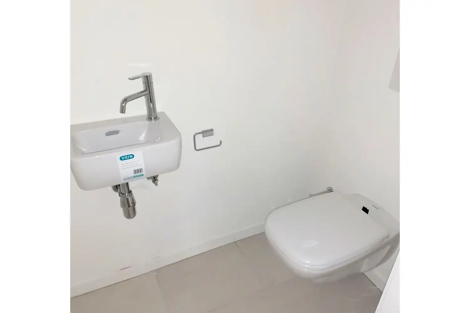 Genk, Busweg 3 bus 11 – Nieuwbouw-duplexappartement met 2 slaapkamers gelegen in een residentiële omgeving op wandelafstand van het centrum. foto 8