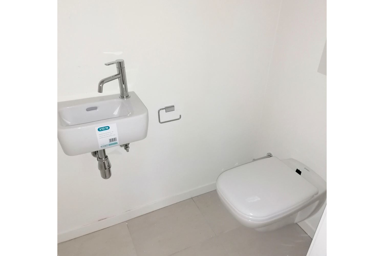 Genk, Busweg 3 bus 11 – Nieuwbouw-duplexappartement met 2 slaapkamers gelegen in een residentiële omgeving op wandelafstand van het centrum. foto 8