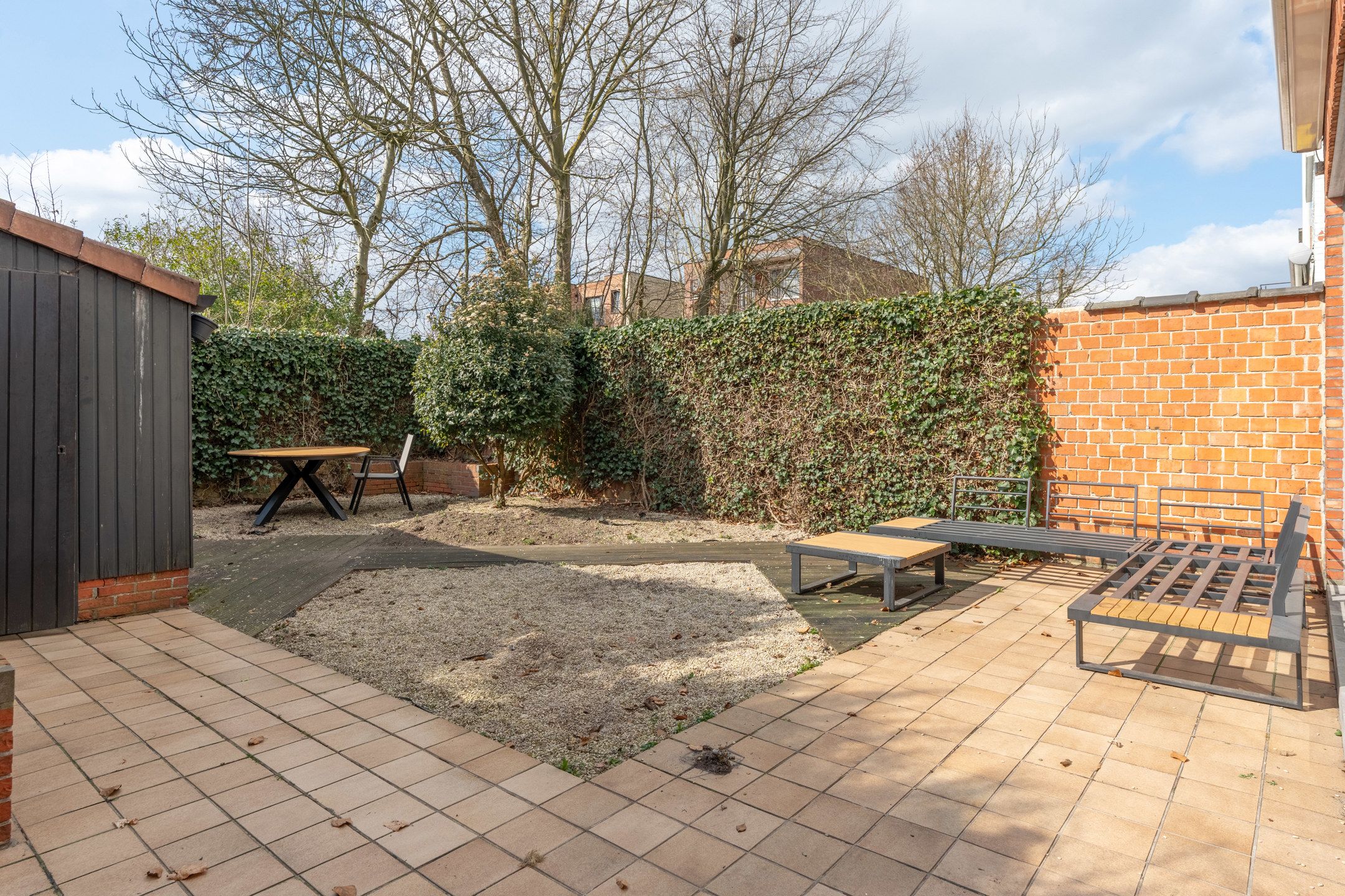 Instapklare gezinswoning met garage en tuintje te Turnhout. foto 16