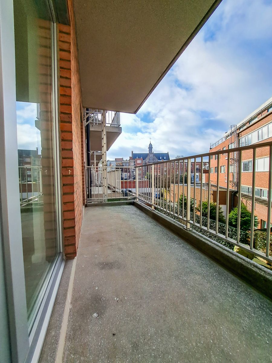 Prachtig 3 slpk appartement in oud-Berchem foto 3