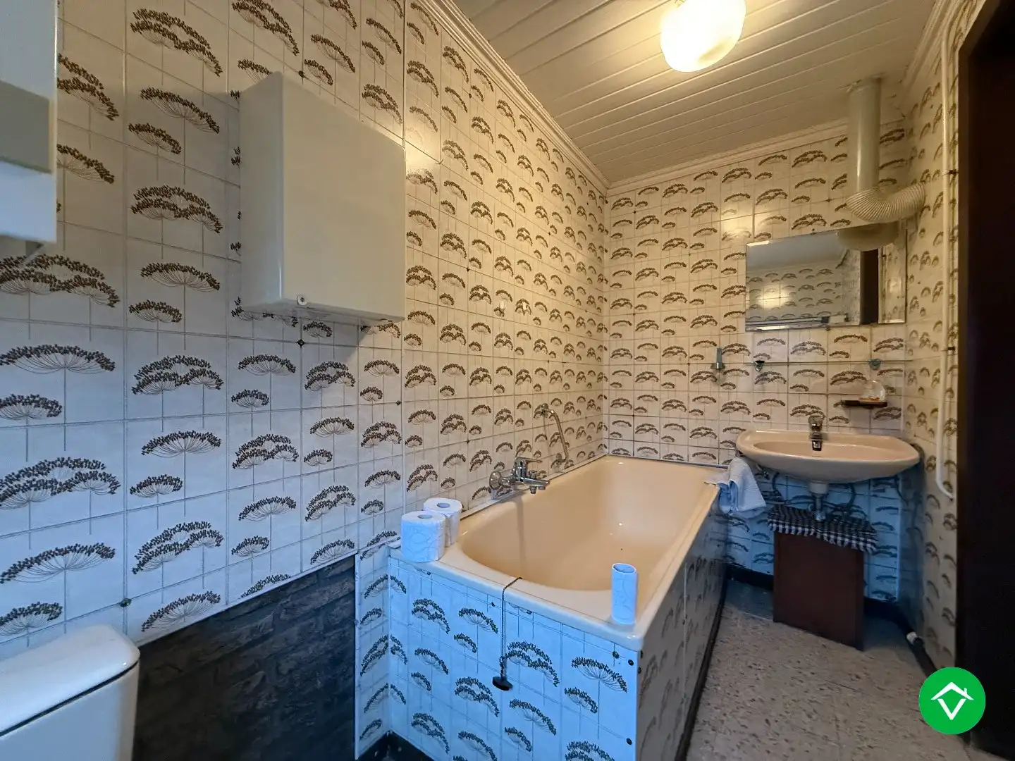 Ruime woning met 5 slaapkamers, garage en diepe tuin te Houthulst foto 11