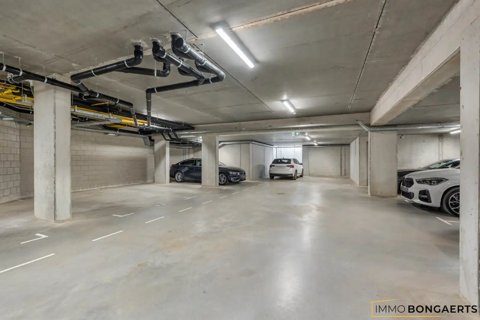 Recent 1-slaapkamerappartement nabij centrum Genk foto 19