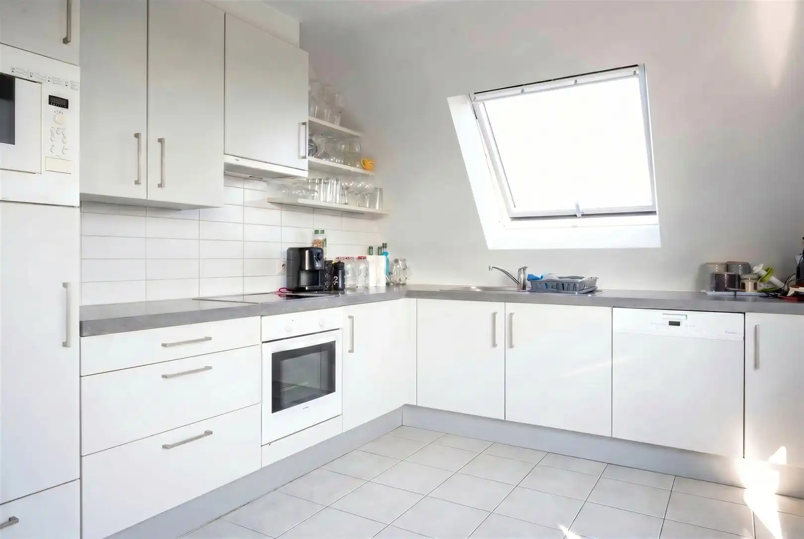  Zeer verzorgd appartement met garage. foto 7