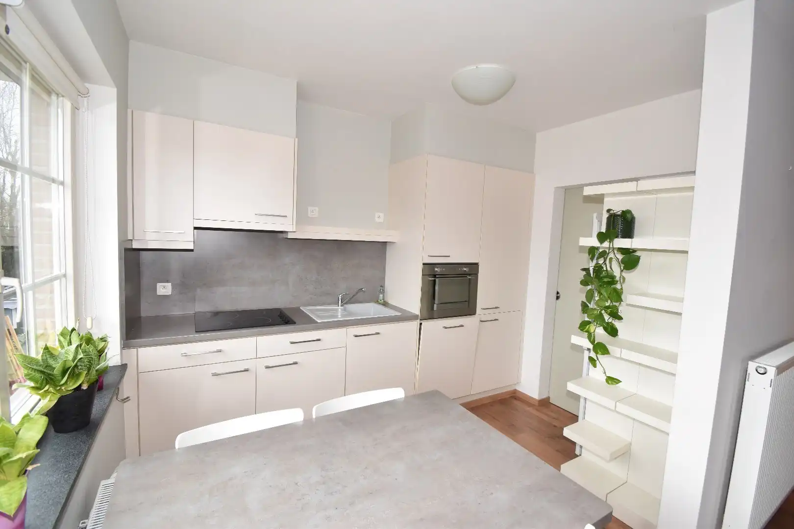 Appartement met mooi terras foto 14