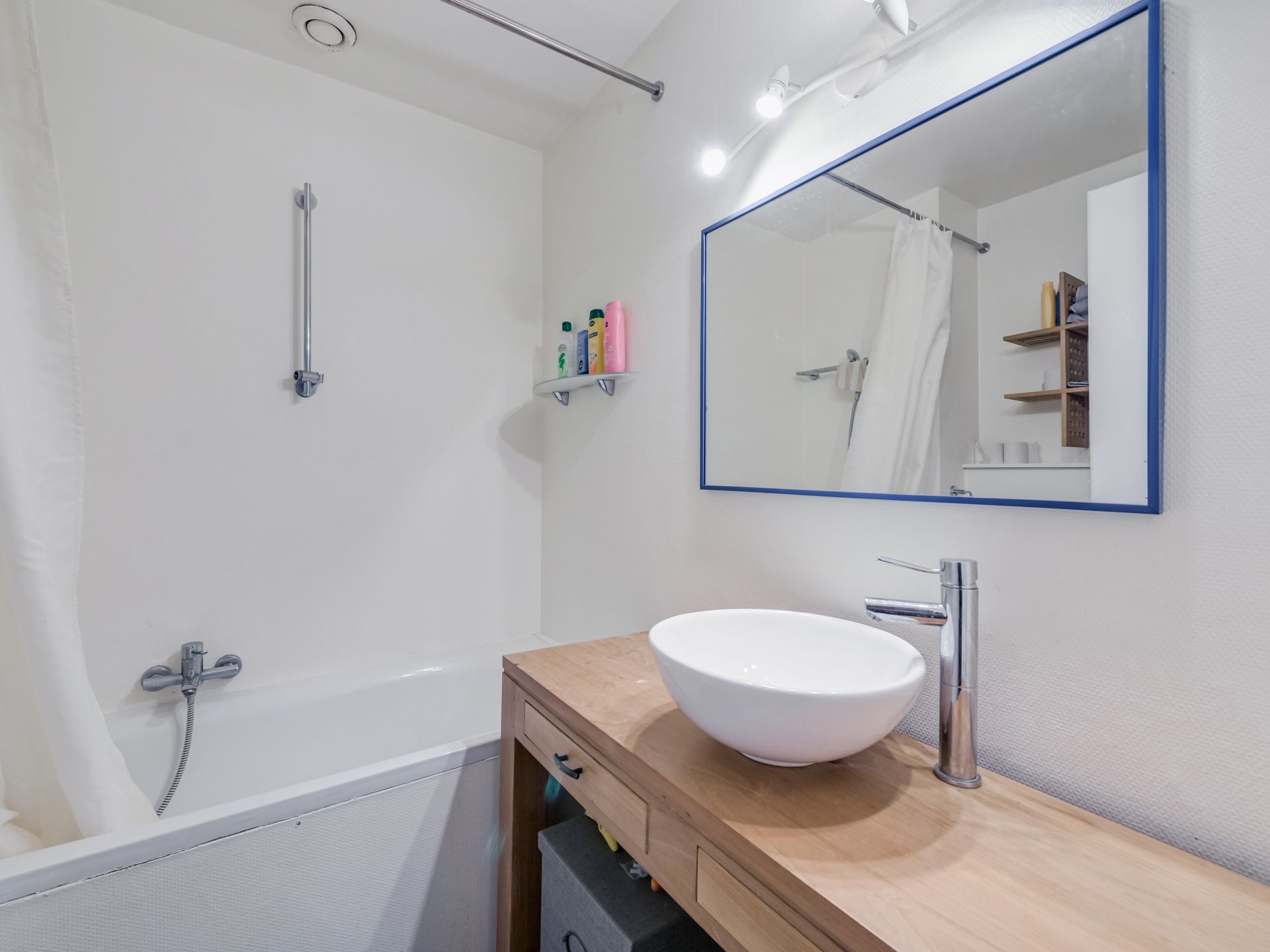 Gemeubelde studio op toplocatie in hartje stad! foto 18