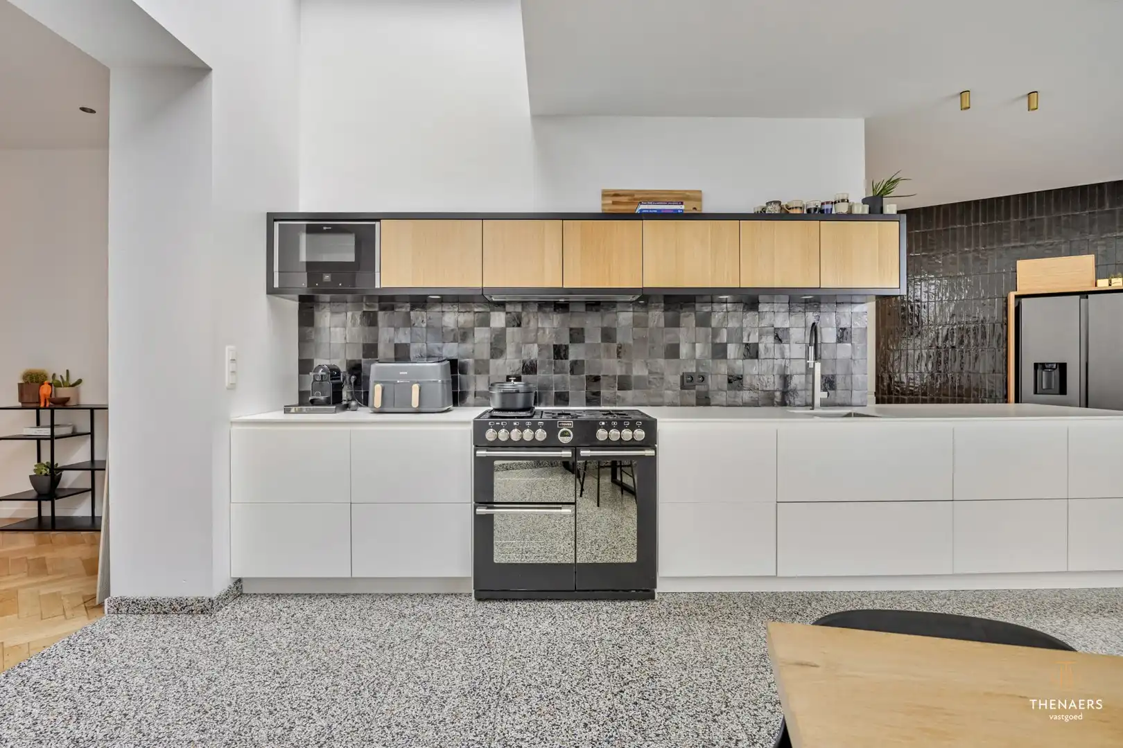 Stijlvol gerenoveerde karakterwoning nabij het centrum van Sint-Truiden. foto 10