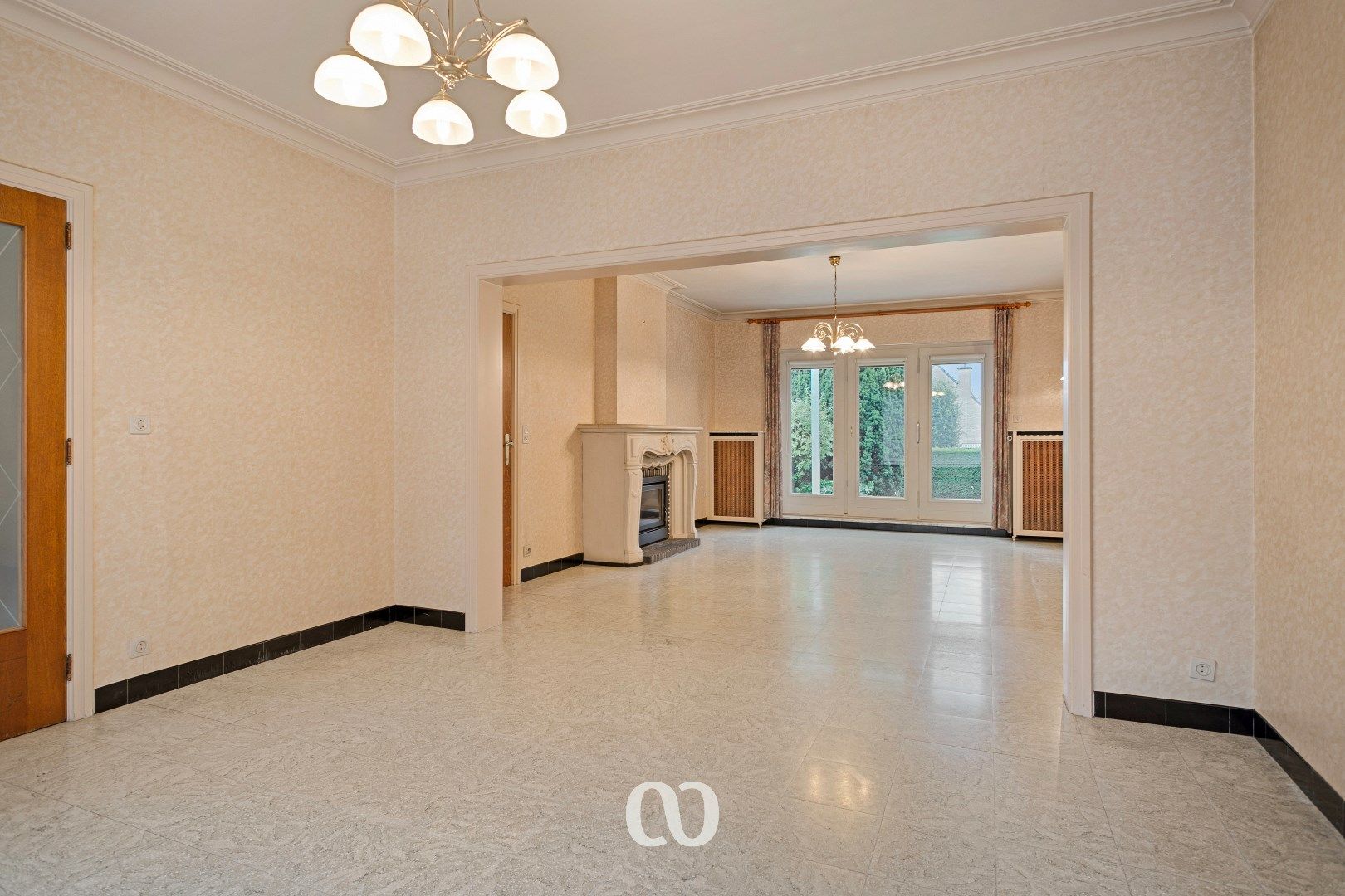 Ruime woning met 3 slaapkamers in centrum Kluisbergen foto 3
