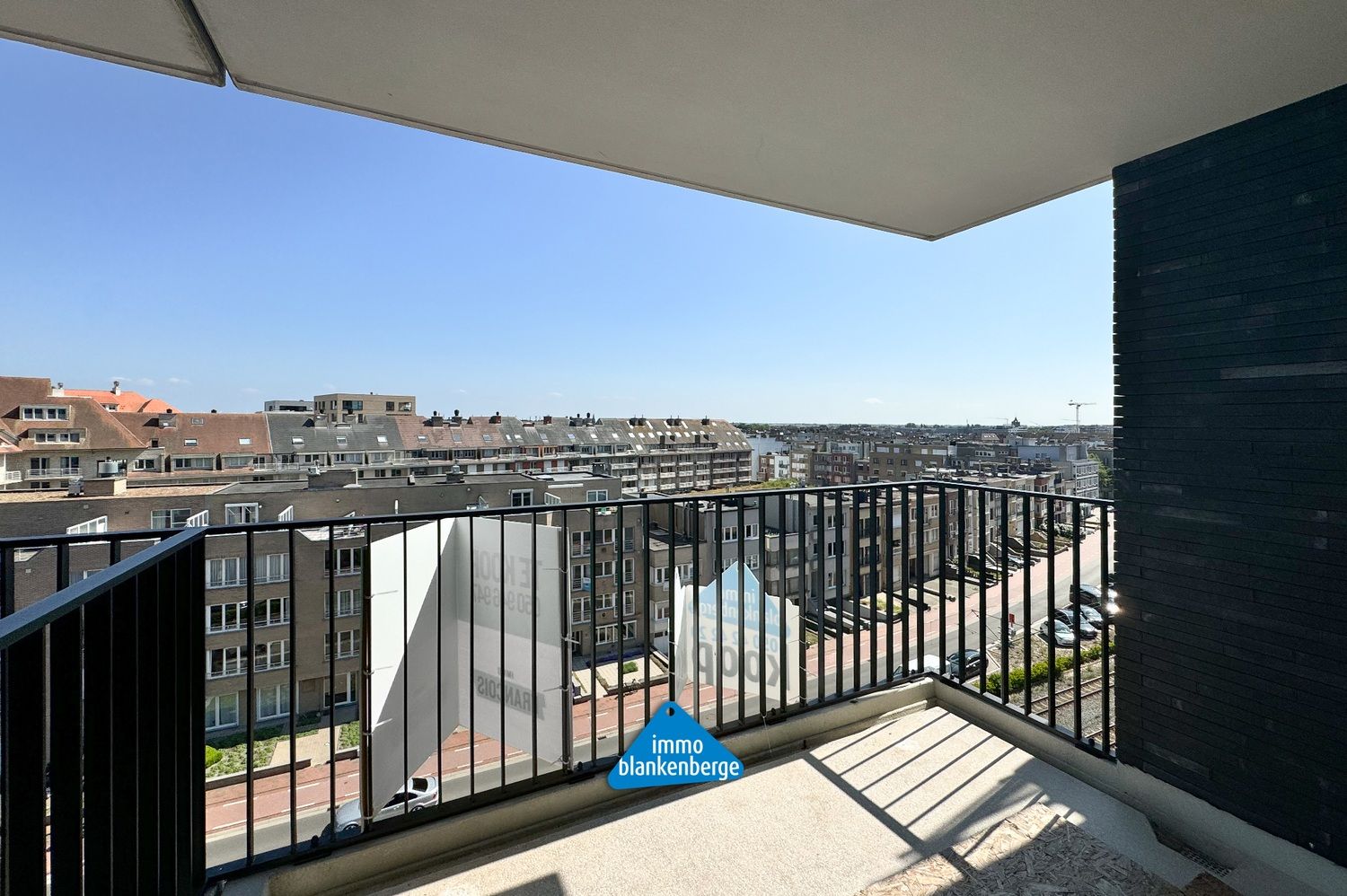 Uitzonderlijk Appartement op de Zesde Verdieping met Eén Slaapkamer en Zuidgericht Terras foto {{pictureIndex}}