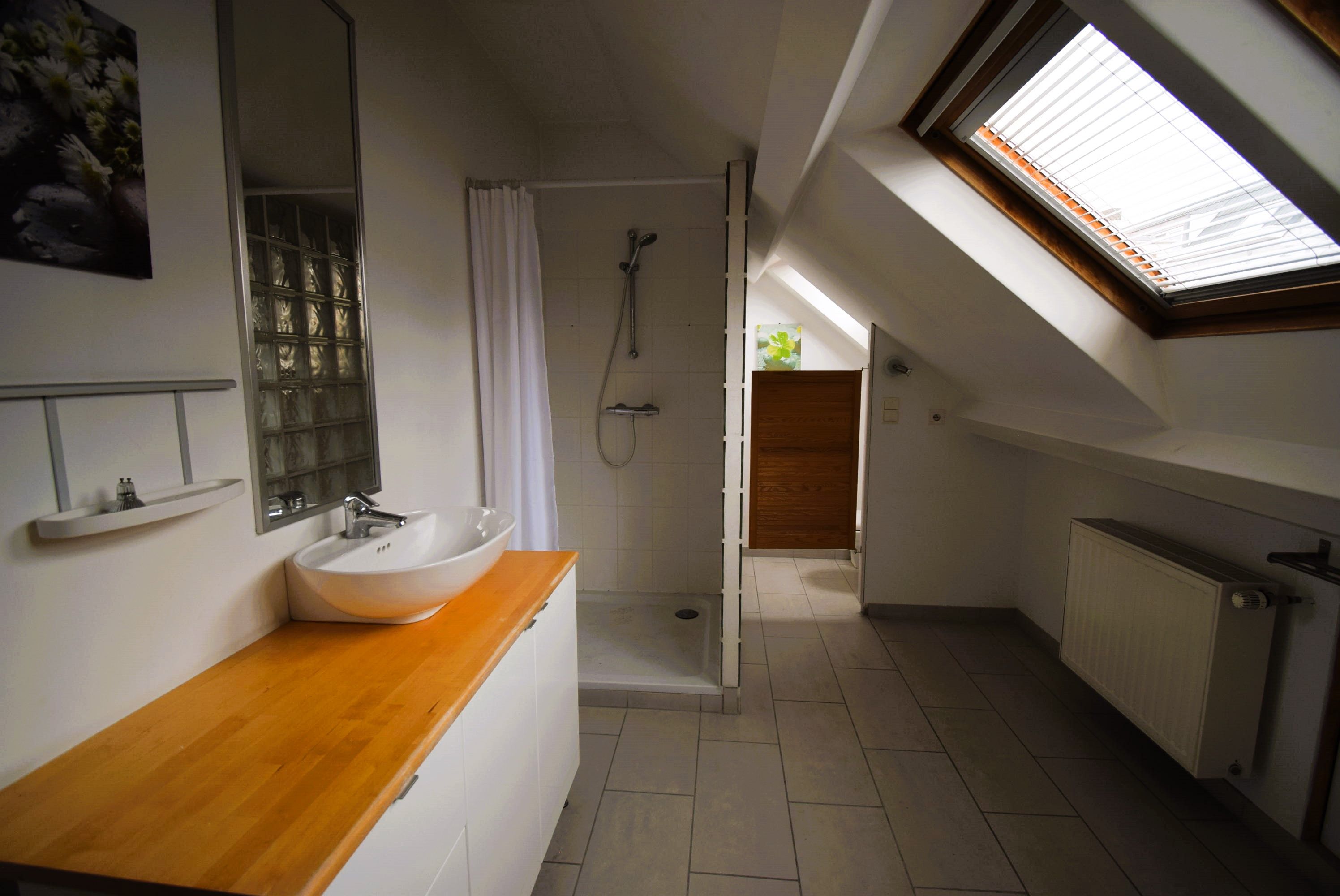 Woning met achterbouw foto 18