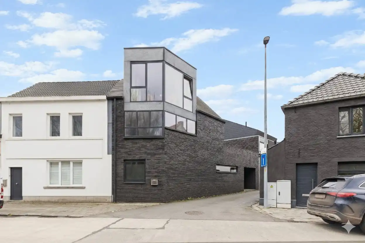 Bel-etagewoning met 2 buitenruimtes te koop in Zwijnaarde foto 14