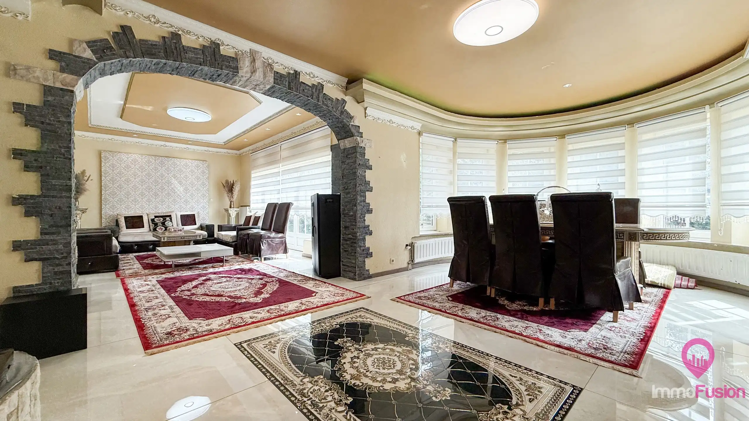 Multifunctionele villa 9 slpk met praktijk/B&B mogelijkheden foto 4