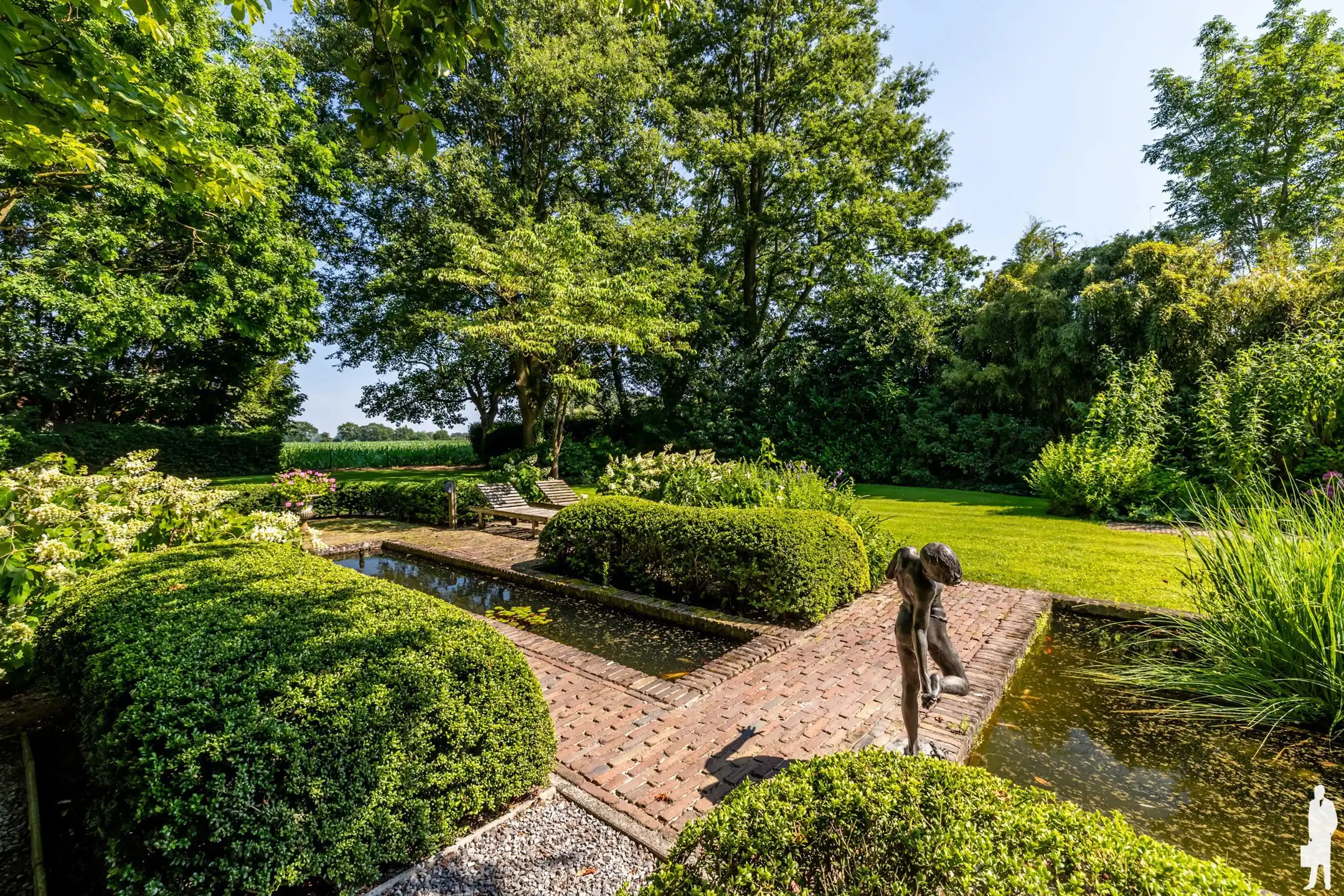 Prachtige villa met een bewoonbare oppervlakte van 512 m² foto 35