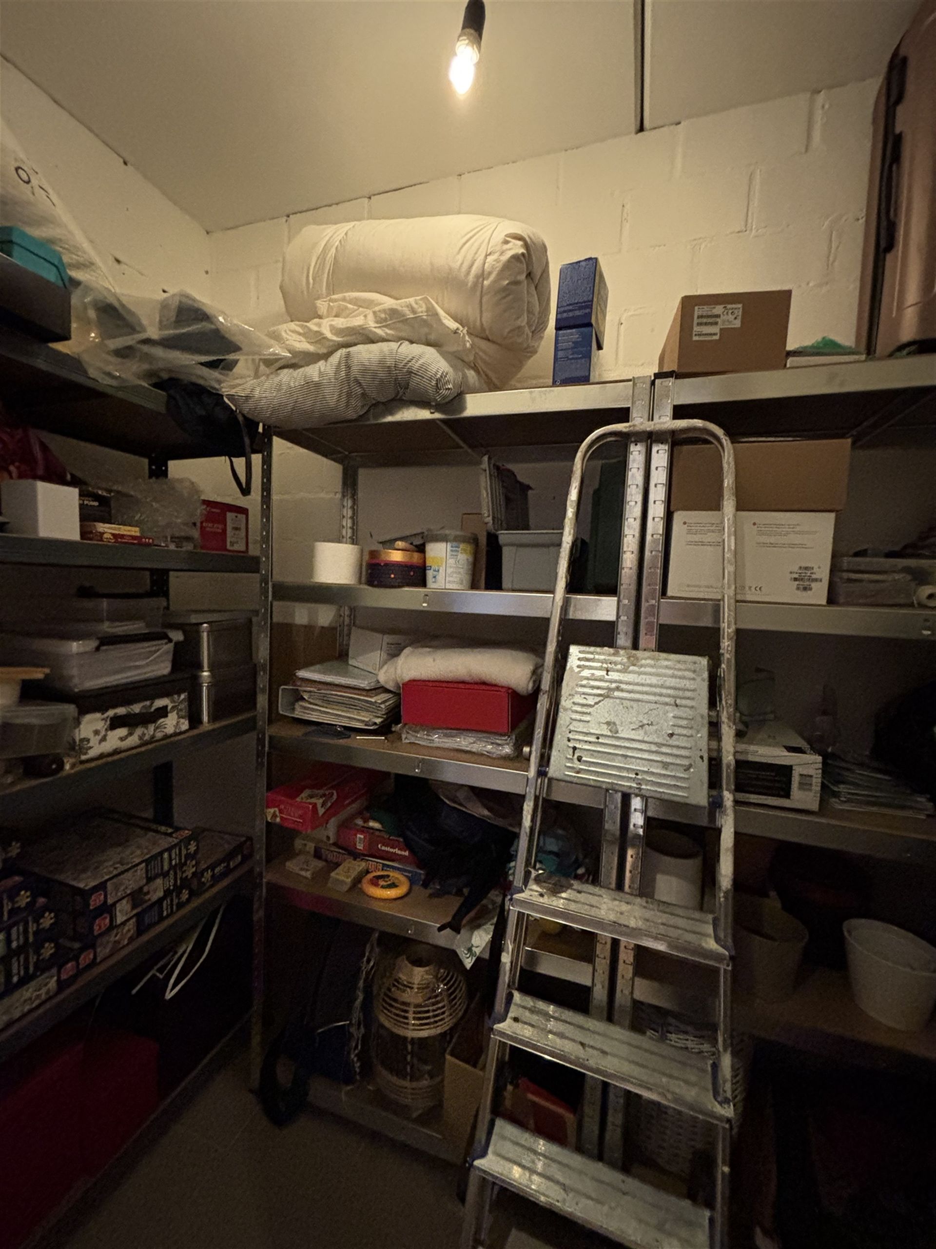 BEZOEKEN VOLZET: Moderne woning met 4 slaapkamers en tuin  foto 29