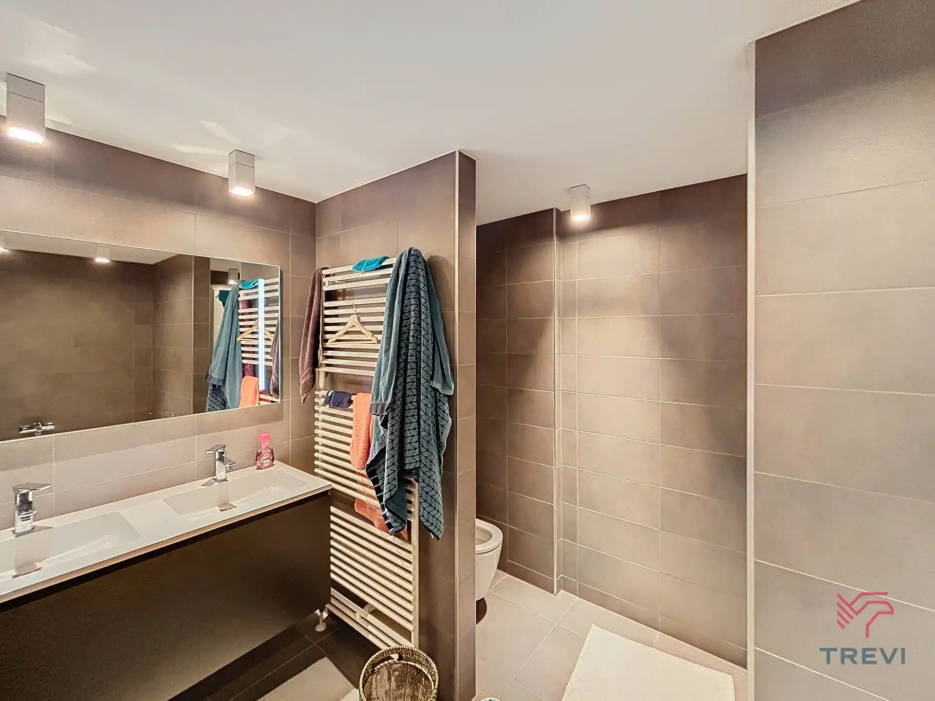 UP-SITE 27E VERDIEPING, 3 SLAAPKAMER FLAT VAN ± 219M². foto 18