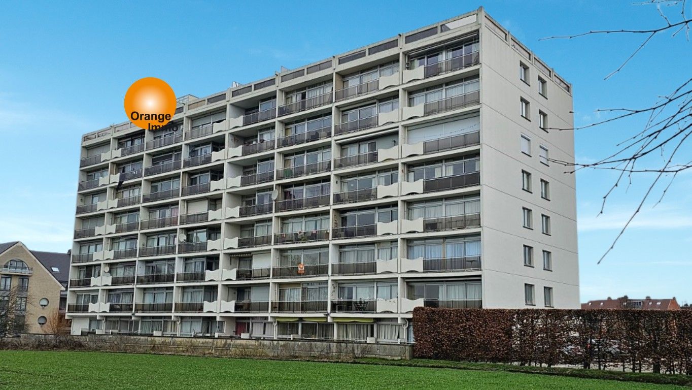 Gemeubeld appartement met 2 slaapkamers en 2 terrassen. foto {{pictureIndex}}