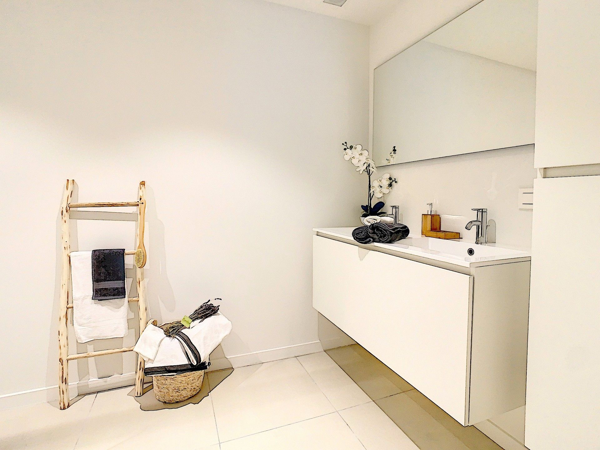 Gelijkvloers nieuwbouw appartement met terras van 18 m² en 2 slaapkamers in prestieuse residentie Refuga in hartje Hasselt. foto 23
