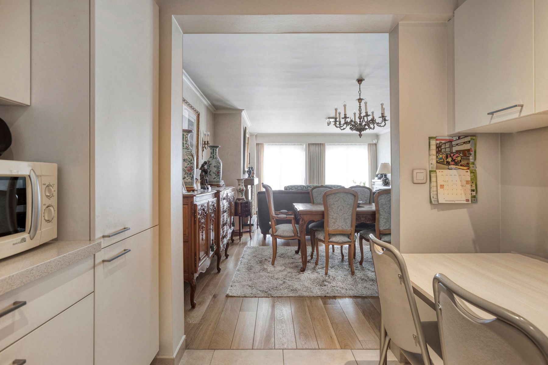 Instapklaar appartement met grote garage !! foto 10