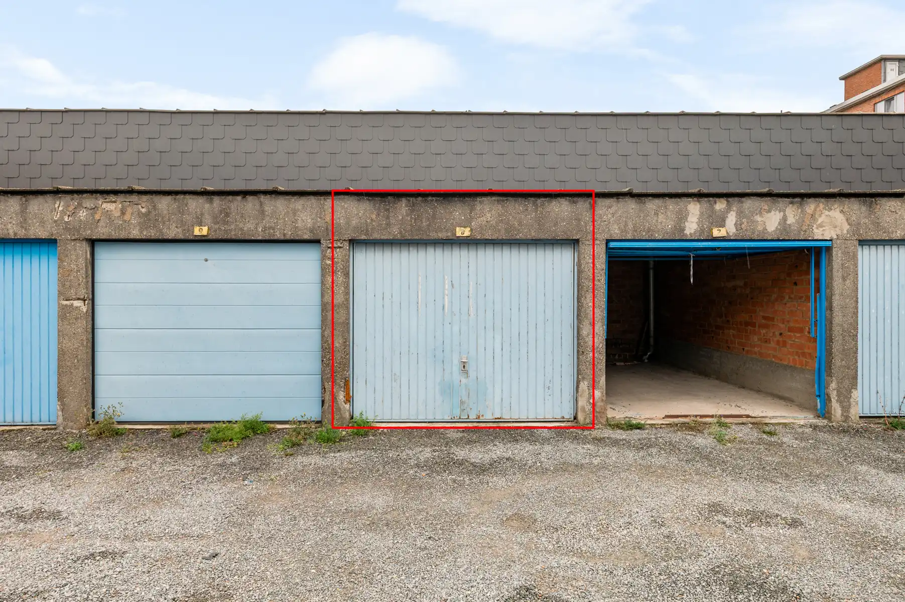 Garagebox in een afgesloten omgeving. foto 3