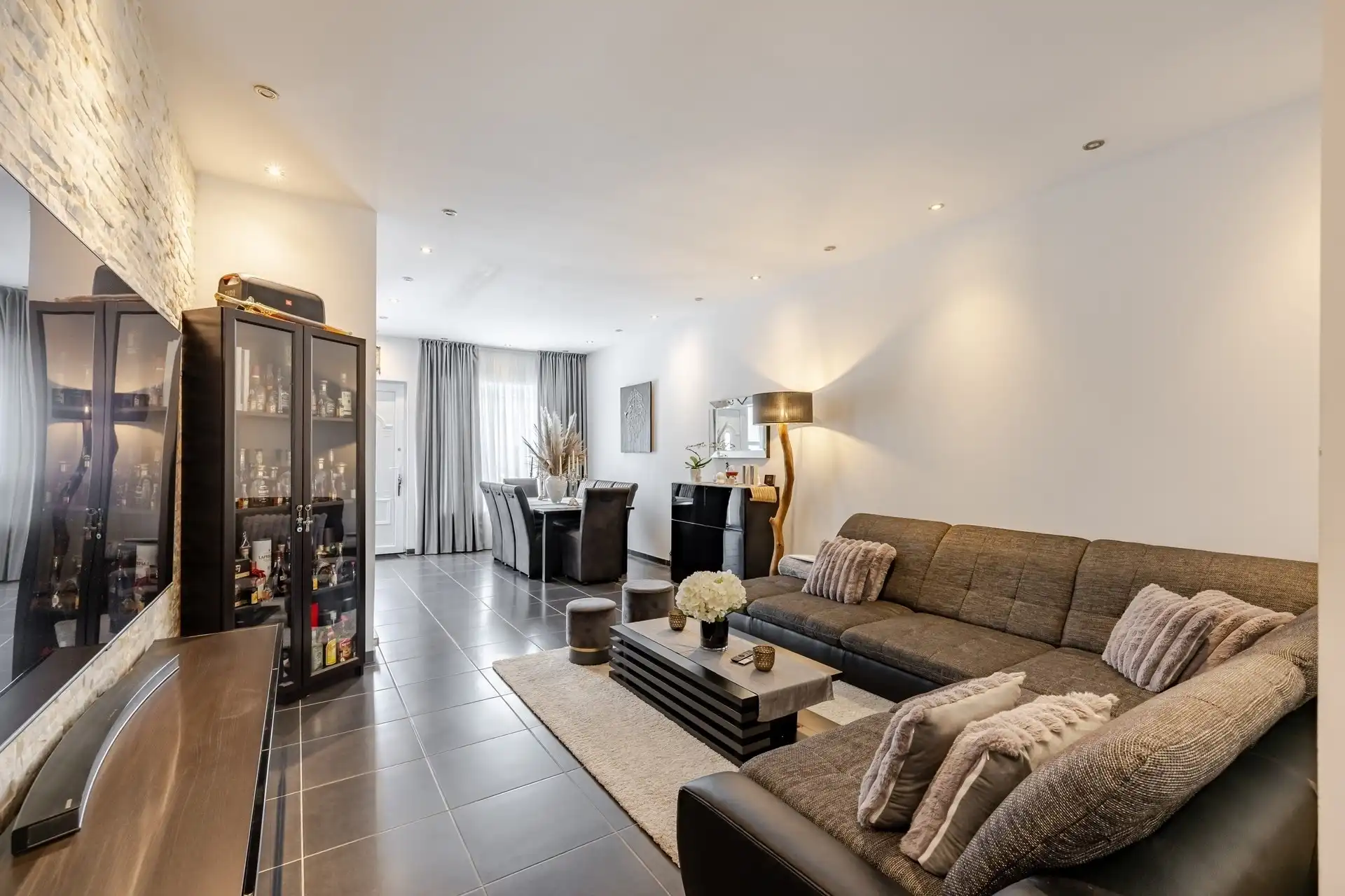 Prachtig gerenoveerde woning met 3 slks en tuin  foto 4