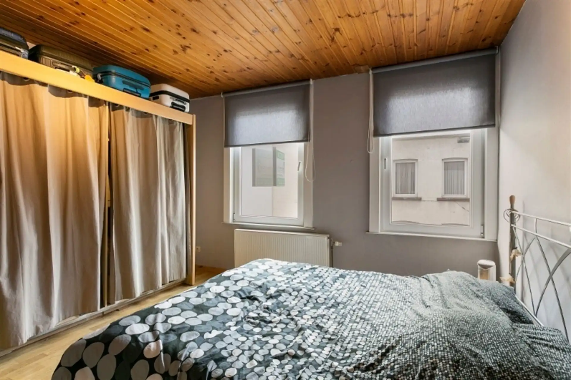 Instapklare woning gelegen op wandelafstand van het centrum en stadspark te Aalst. foto 10