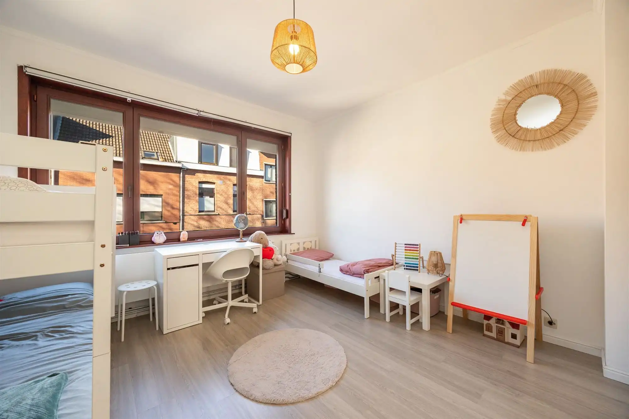 Gerenoveerde eengezinswoning met 3 slpk. en tuin foto 14