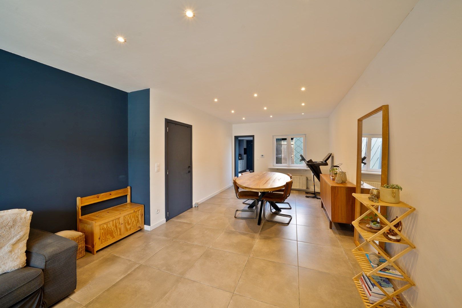 Mooi gerenoveerde woning te Mariakerke foto 13