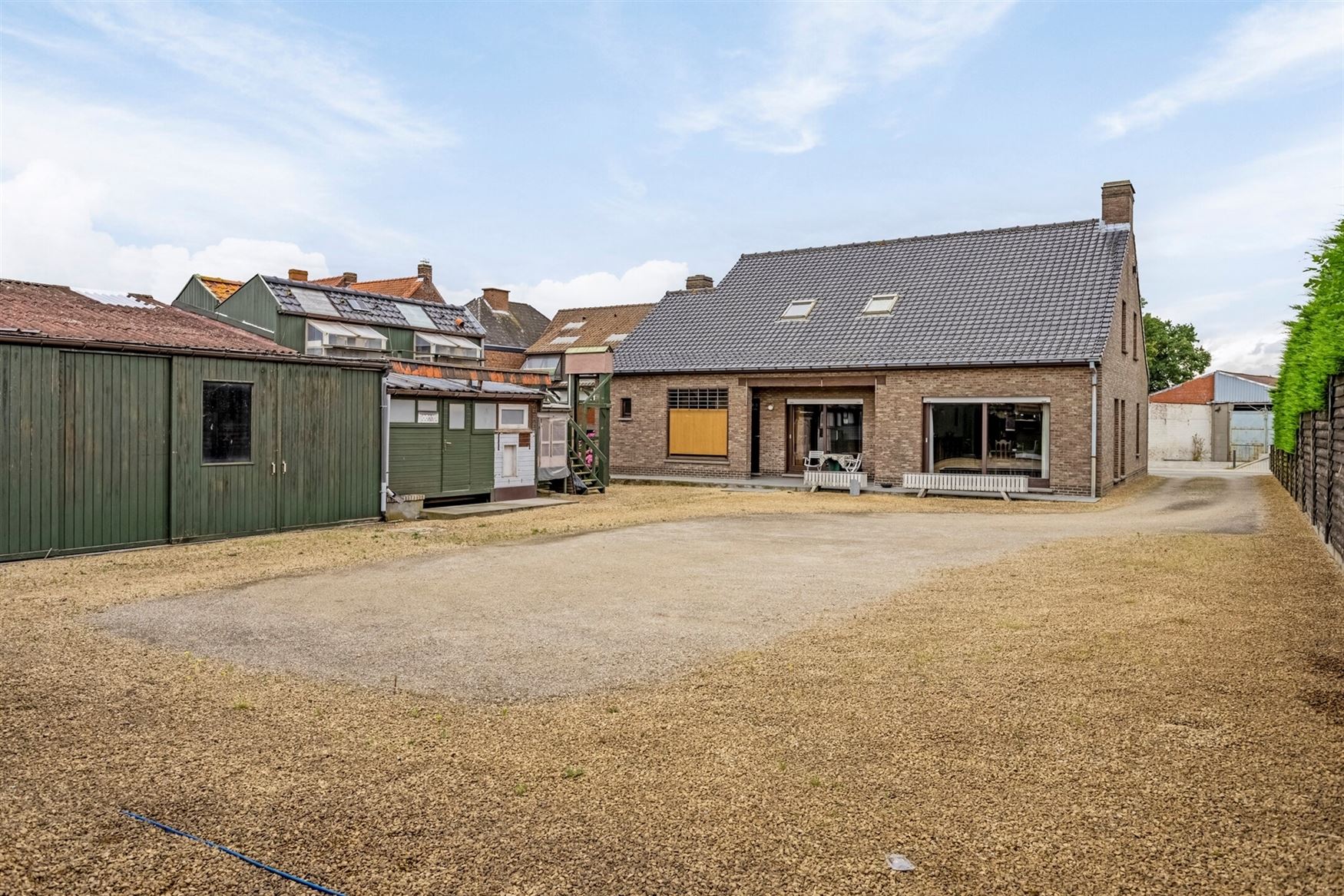 2 woningen & groot atelier foto 14