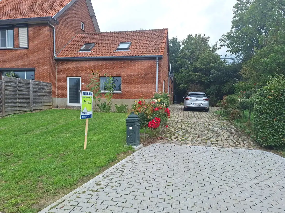 Karaktervol huis op een groene locatie foto 15