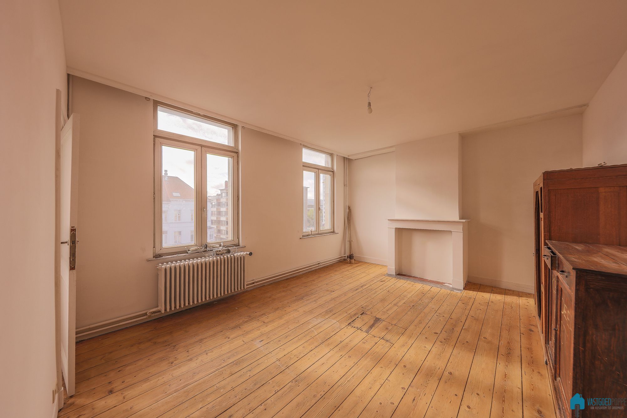 Ruim herenhuis met tuin en garage foto 23