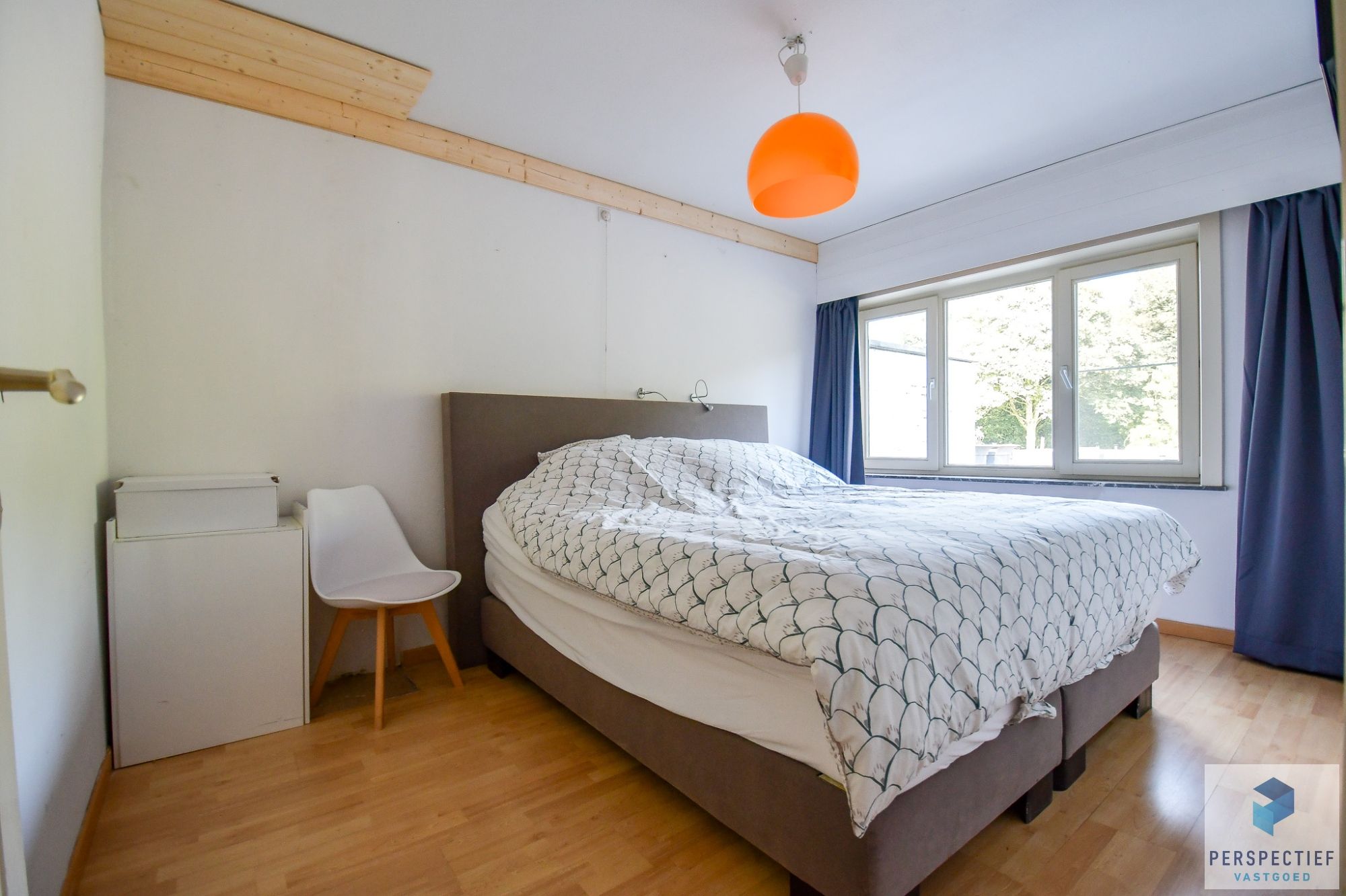 RUIM HANDELSPAND met WOONST op GUNSTIGE ligging - MOGELIJKHEID TOT AANKOOP NAASTLIGGENDE WONING met ZWEMBAD foto 37
