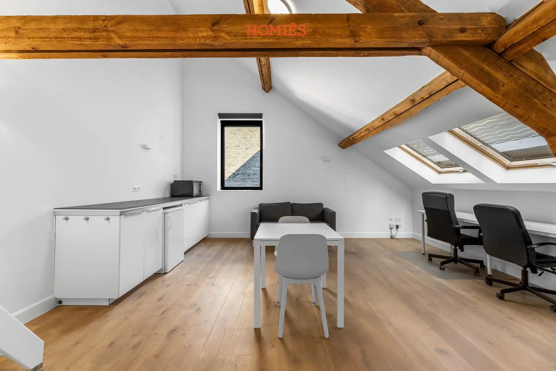 Studentenkamer met hoogslaper nabij het station foto 12