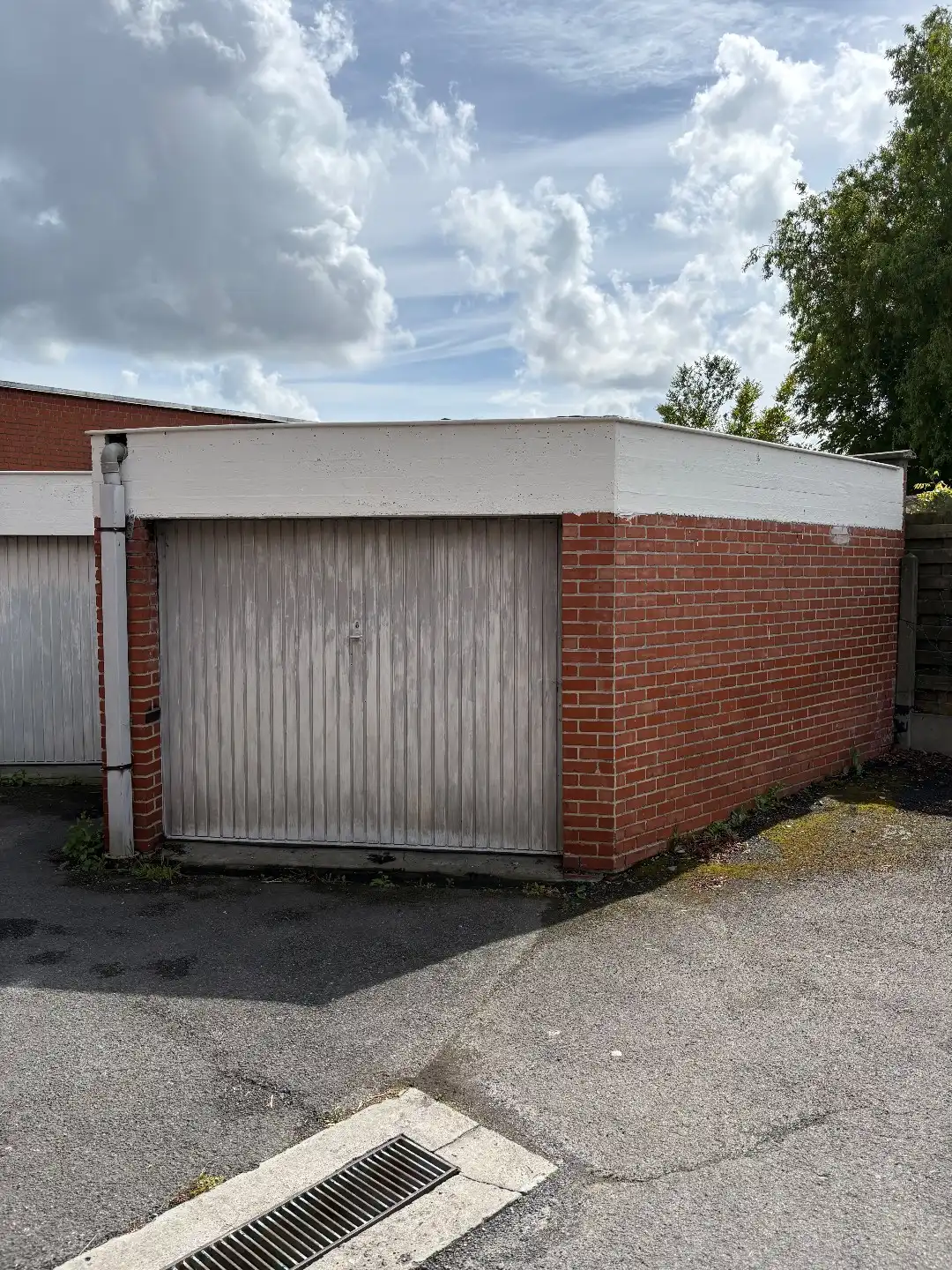 Garagebox te koop 18,88m² in Roeselare  foto {{pictureIndex}}
