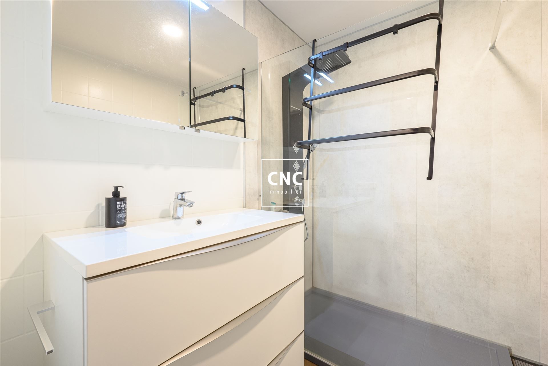 Modern gemeubeld appartement met zonneterras in Oud Knokke foto 14