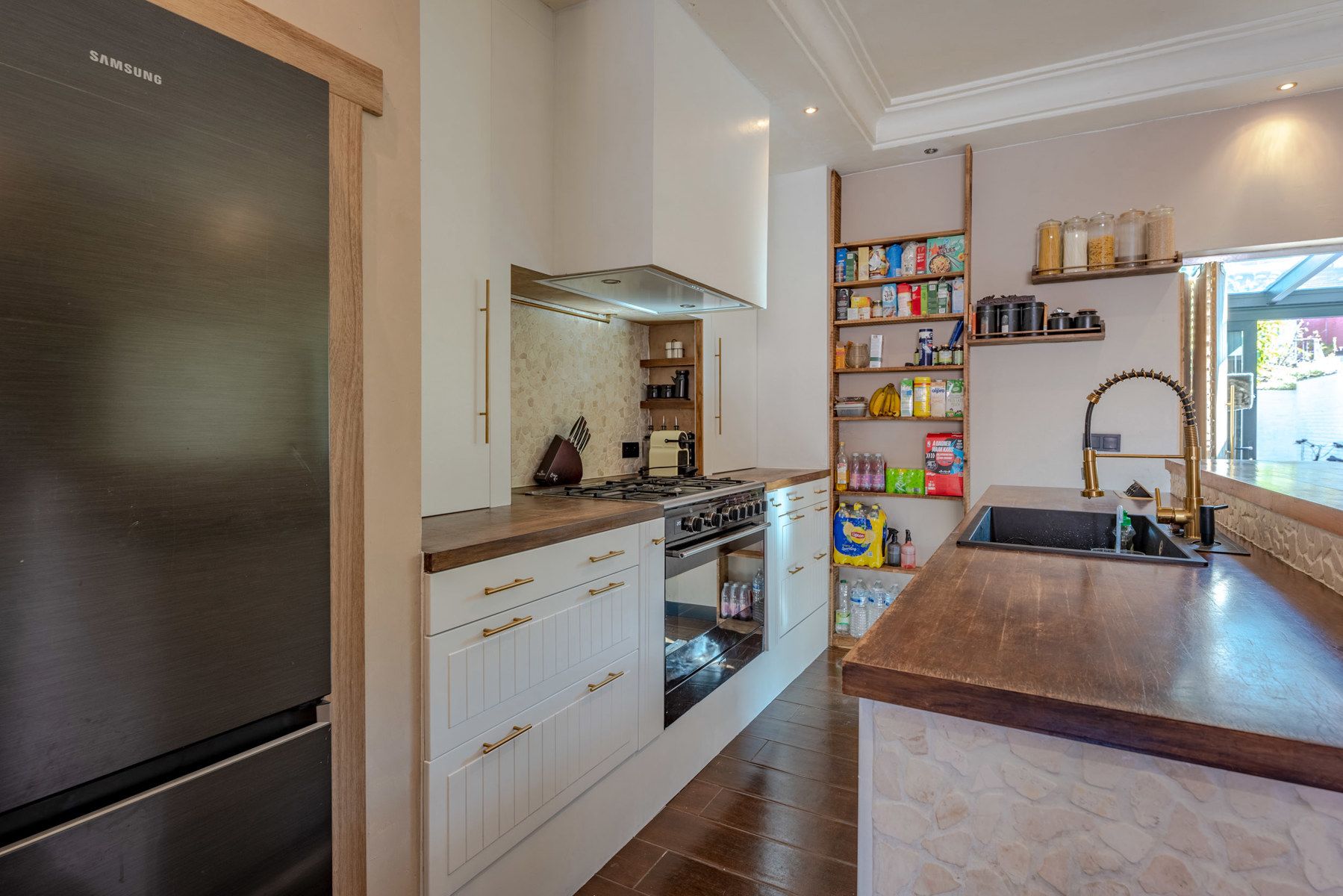 Instapklare woning in het hartje van Kapellen! foto 7
