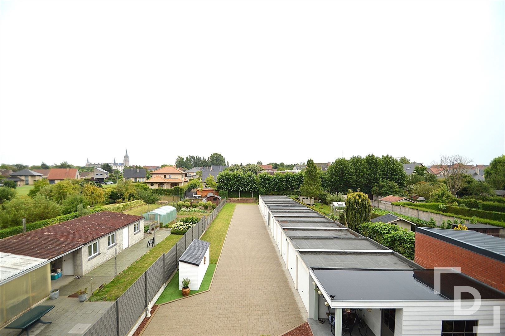 Recent appartement met garage te huur in Ieper. foto 19