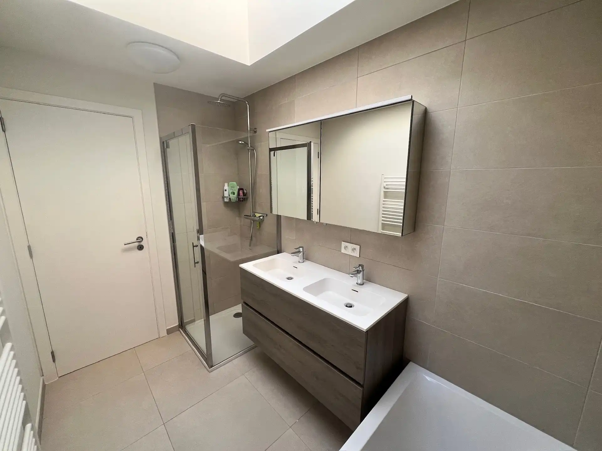 ANTWERPEN - Ruim duplex appartement met terras foto 11