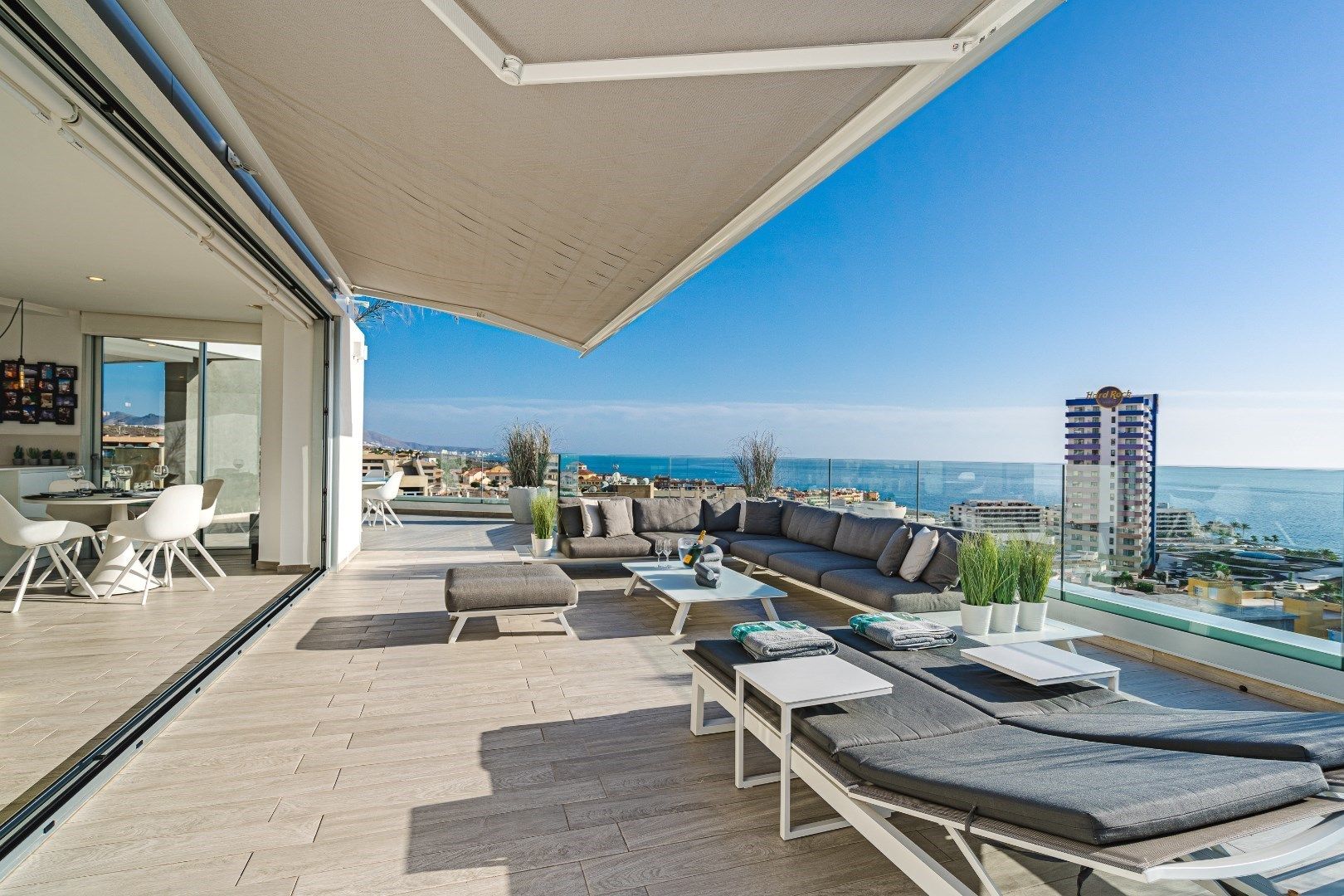 Uitzonderlijk penthouse met fantastisch oceaanzicht foto 2