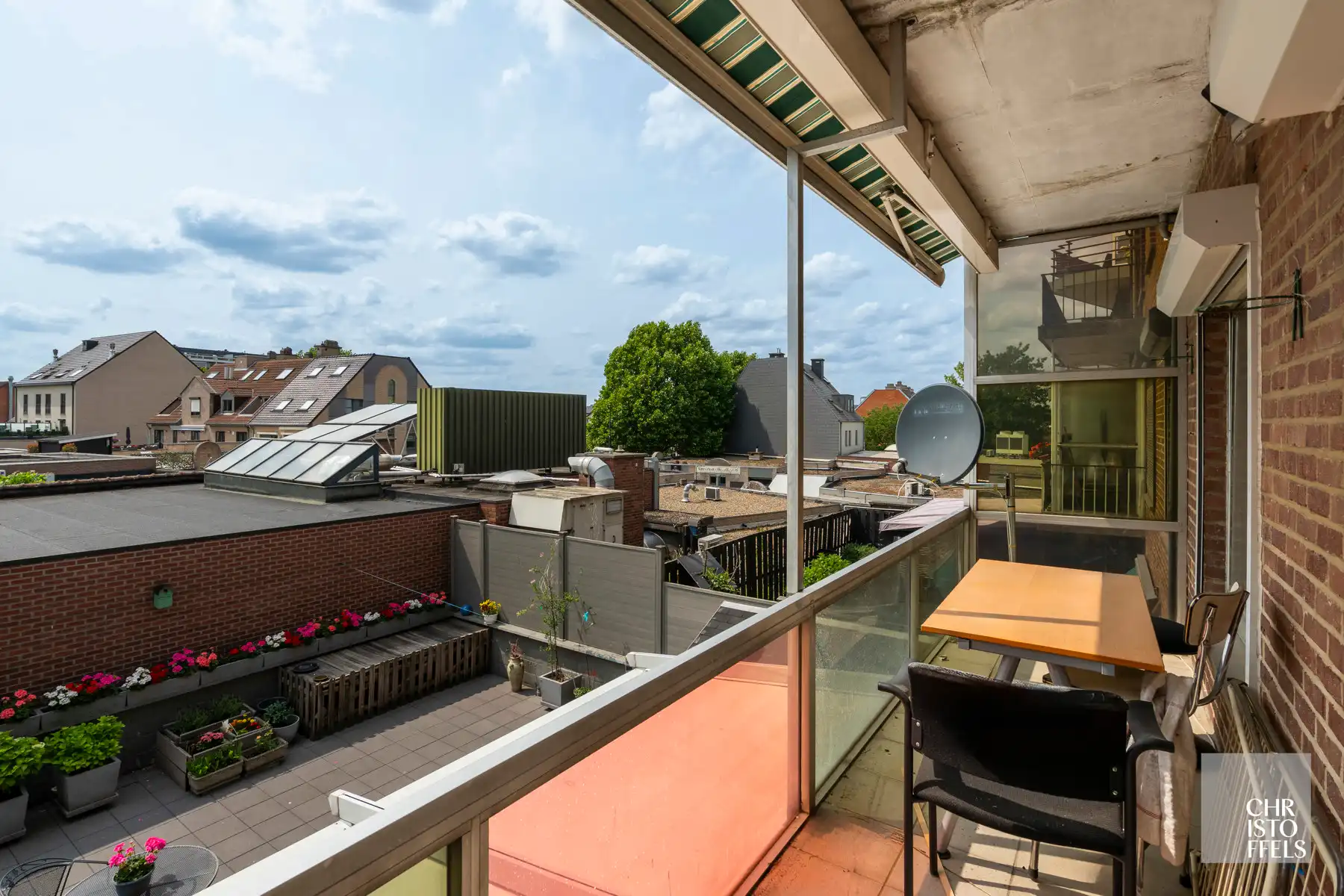 3-slaapkamerappartement (106m²) in hartje Lanaken! foto 5