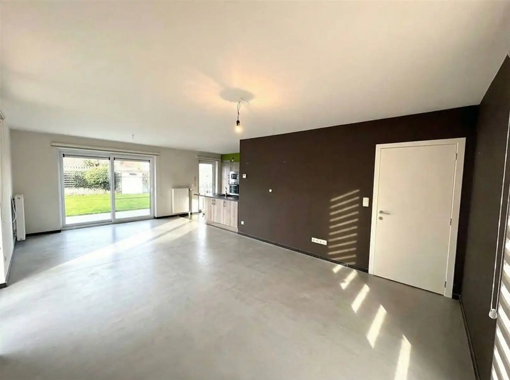 TE HUUR: Moderne vrijstaande woning met 3 slaapkamers te Aarschot! foto 3