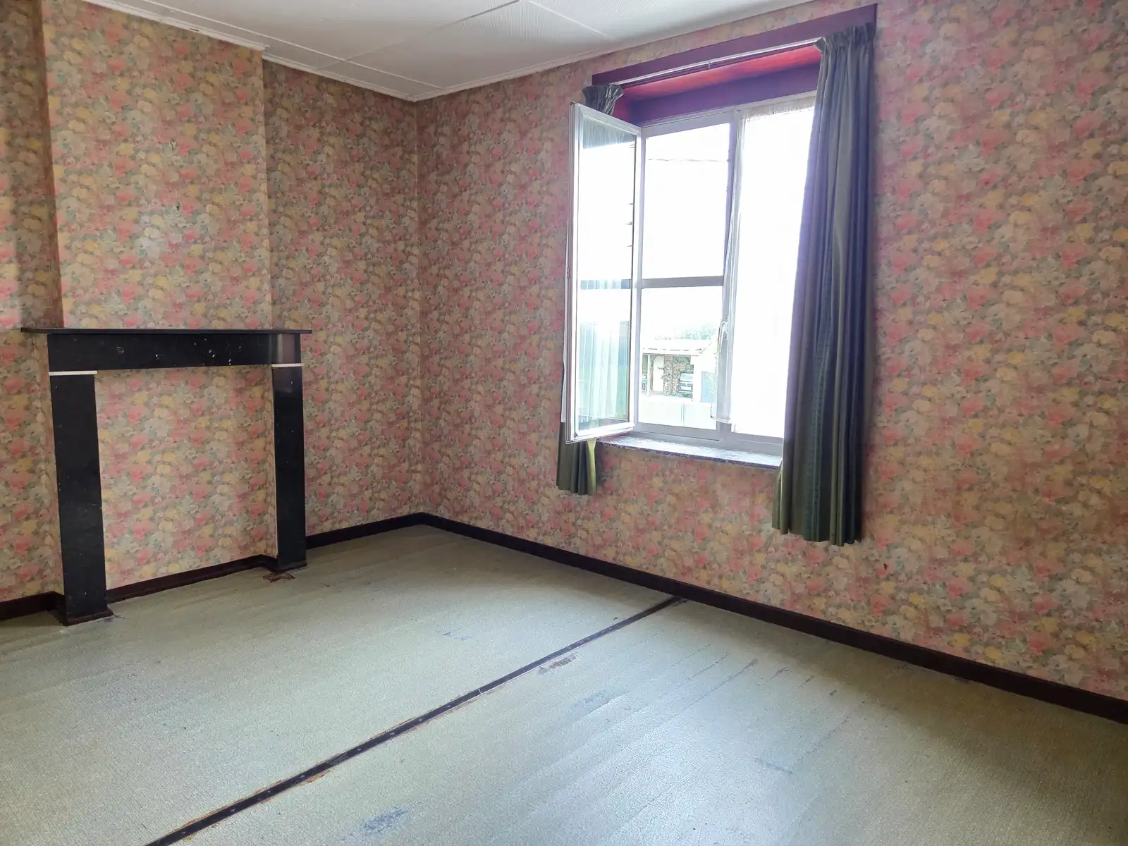 WSB-Immo biedt u deze prachtige te renoveren woning! foto 8