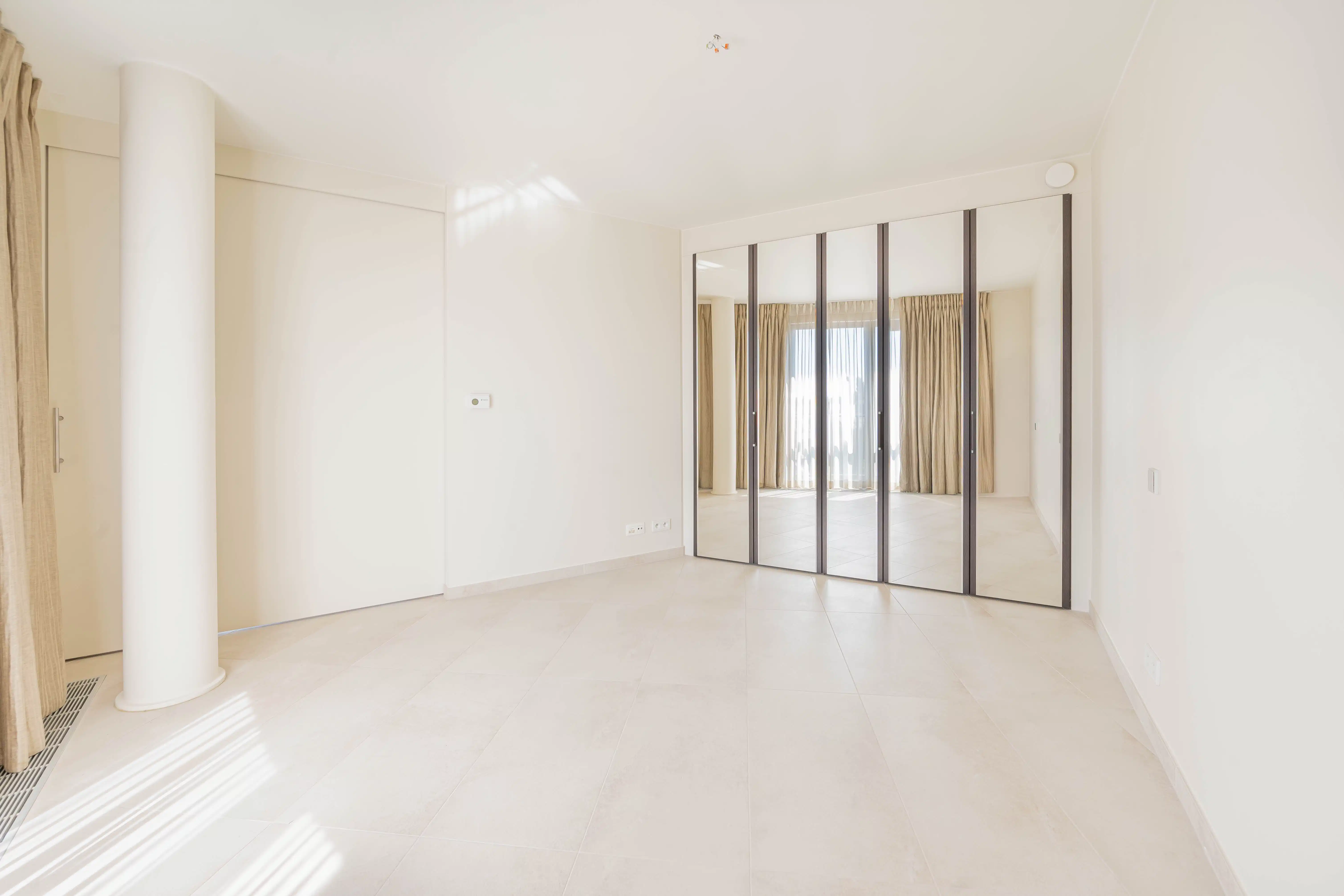 High-end serviceflat in hartje Willebroek foto 13