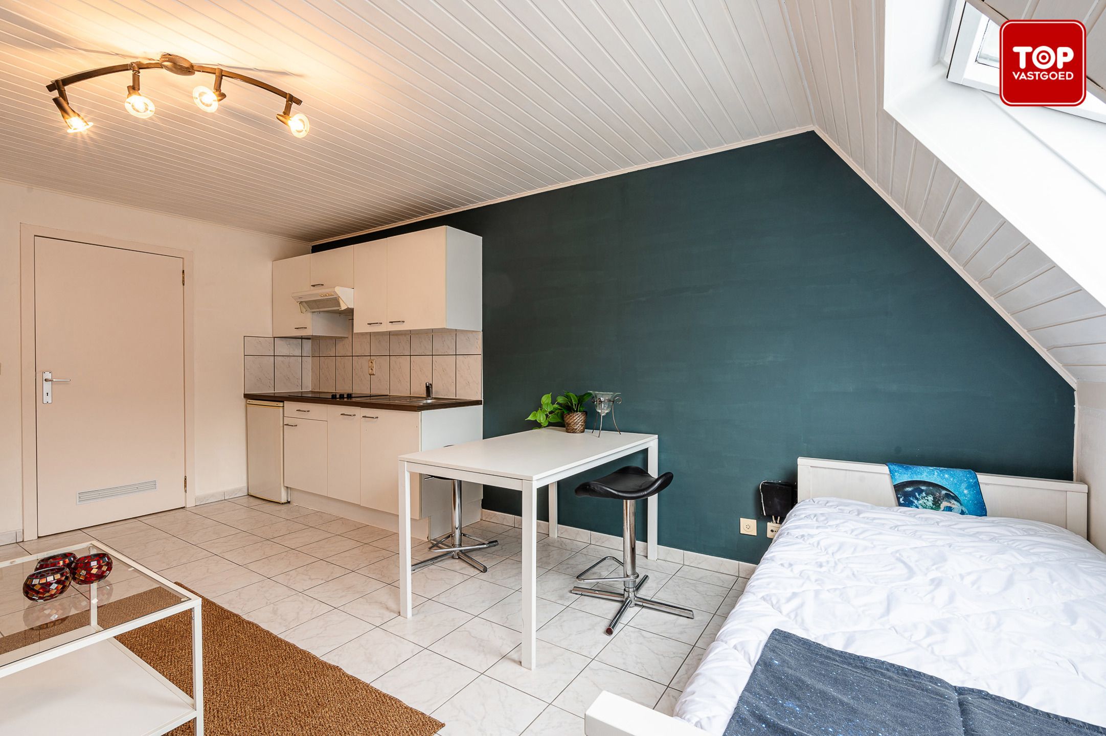 OPBRENGSTEIGENDOM: 11 studio's op TOP ligging. foto 11